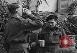 Standbild Royal Air Force 33 Squadron Tunesien Nordafrika, 1942, aus Sekunde 16 historischem Filmmaterial Videoclip 65675069410
