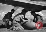 Standbild Royal Air Force 33 Squadron Tunesien Nordafrika, 1942, aus Sekunde 48 historischem Filmmaterial Videoclip 65675069410