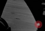 Standbild US Army Air Forces P-38 Flugzeuge auf die Bombardierung Mission Sizilien Italien, 1943, aus Sekunde 47 historischem Filmmaterial Videoclip 65675069415