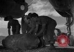 Image P-38 mission de bombardement Sicile Italie, 1943, de la seconde 46 séquences d'archives historiques vidéo 65675069416