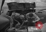 Standbild P-38 Bombardierung Mission Sizilien Italien, 1943, aus Sekunde 12 historischem Filmmaterial Videoclip 65675069418
