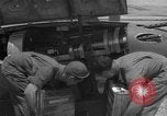 Standbild P-38 Bombardierung Mission Sizilien Italien, 1943, aus Sekunde 31 historischem Filmmaterial Videoclip 65675069418