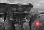 Standbild P-38 Bombardierung Mission Sizilien Italien, 1943, aus Sekunde 49 historischem Filmmaterial Videoclip 65675069418
