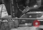Standbild P-38 Bombardierung Mission Sizilien Italien, 1943, aus Sekunde 59 historischem Filmmaterial Videoclip 65675069418