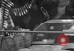 Standbild P-38 Bombardierung Mission Sizilien Italien, 1943, aus Sekunde 61 historischem Filmmaterial Videoclip 65675069418