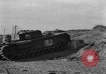 Standbild Strand Hindernisse Vereinigtes Königreich, 1942, aus Sekunde 15 historischem Filmmaterial Videoclip 65675069422