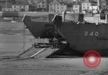 Standbild Strand Hindernisse Vereinigtes Königreich, 1942, aus Sekunde 11 historischem Filmmaterial Videoclip 65675069423