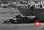 Standbild Strand Hindernisse Vereinigtes Königreich, 1942, aus Sekunde 17 historischem Filmmaterial Videoclip 65675069423