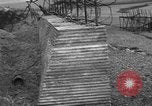 Image d'obstacles sur les plages Royaume-Uni, 1942, de la seconde 20 séquences d'archives historiques vidéo 65675069424