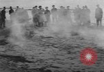Image d'obstacles sur les plages Royaume-Uni, 1942, de la seconde 11 séquences d'archives historiques vidéo 65675069427