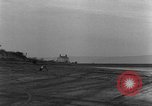 Immagine di Ostacoli di spiaggia Regno Unito, 1942, secondo 24 filmato di repertorio 65675069428