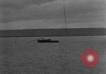 Image d'obstacles sur les plages Royaume-Uni, 1942, de la seconde 18 séquences d'archives historiques vidéo 65675069429