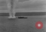 Image d'obstacles sur les plages Royaume-Uni, 1942, de la seconde 21 séquences d'archives historiques vidéo 65675069429