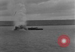 Image d'obstacles sur les plages Royaume-Uni, 1942, de la seconde 22 séquences d'archives historiques vidéo 65675069429