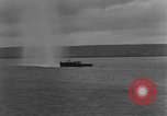Image d'obstacles sur les plages Royaume-Uni, 1942, de la seconde 27 séquences d'archives historiques vidéo 65675069429