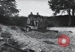 Standbild Bailey Brückenbau Frankreich, 1944, aus Sekunde 15 historischem Filmmaterial Videoclip 65675069434