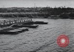Standbild Bailey Brückenbau Frankreich, 1944, aus Sekunde 23 historischem Filmmaterial Videoclip 65675069434