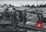 Standbild Bailey Brückenbau Frankreich, 1944, aus Sekunde 55 historischem Filmmaterial Videoclip 65675069434
