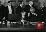 Immagine di Patto europeo firmato Roma Italia, 1935, secondo 18 filmato di repertorio 65675069440