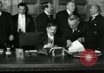 Immagine di Patto europeo firmato Roma Italia, 1935, secondo 19 filmato di repertorio 65675069440