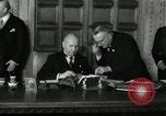 Immagine di Patto europeo firmato Roma Italia, 1935, secondo 26 filmato di repertorio 65675069440