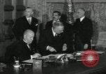 Immagine di Patto europeo firmato Roma Italia, 1935, secondo 30 filmato di repertorio 65675069440