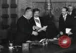 Immagine di Patto europeo firmato Roma Italia, 1935, secondo 46 filmato di repertorio 65675069440