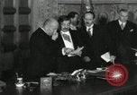 Immagine di Patto europeo firmato Roma Italia, 1935, secondo 47 filmato di repertorio 65675069440