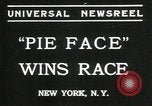 Image pie concours de manger New York United States USA, 1935, de la seconde 3 séquences d'archives historiques vidéo 65675069441