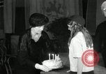 Image pie concours de manger New York United States USA, 1935, de la seconde 16 séquences d'archives historiques vidéo 65675069441