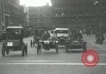 Immagine di Auto d'epoca drive in Philadelphia Philadelphia Pennsylvania USA, 1935, secondo 23 filmato di repertorio 65675069443