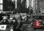 Immagine di Auto d'epoca drive in Philadelphia Philadelphia Pennsylvania USA, 1935, secondo 47 filmato di repertorio 65675069443