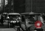 Immagine di Auto d'epoca drive in Philadelphia Philadelphia Pennsylvania USA, 1935, secondo 54 filmato di repertorio 65675069443