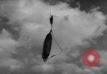 Standbild barrage Ballon United States USA, 1943, aus Sekunde 19 historischem Filmmaterial Videoclip 65675069451