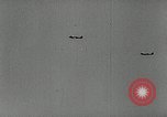 Standbild NS-Flugzeuge angreifen Niederlande, 1940, aus Sekunde 12 historischem Filmmaterial Videoclip 65675069452