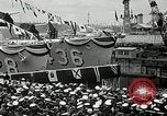 Image cérémonie de baptême Bremerton Washington USA, 1940, de la seconde 7 séquences d'archives historiques vidéo 65675069454