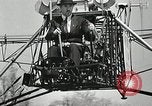 Image Igor Sikorsky Record du monde VS-300 Stratford Connecticut USA, 1941, de la seconde 24 séquences d'archives historiques vidéo 65675069462
