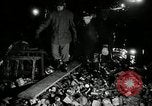 Immagine di C-46 Crash Commando Elizabeth New Jersey USA, 1951, secondo 35 filmato di repertorio 65675069464