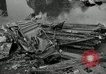 Immagine di C-46 Crash Commando Elizabeth New Jersey USA, 1951, secondo 41 filmato di repertorio 65675069464