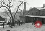Immagine di C-46 Crash Commando Elizabeth New Jersey USA, 1951, secondo 60 filmato di repertorio 65675069464