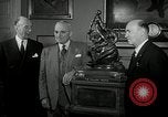Image Collier Trophy Washington DC USA, 1951, de la seconde 6 séquences d'archives historiques vidéo 65675069465