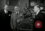 Image Collier Trophy Washington DC USA, 1951, de la seconde 7 séquences d'archives historiques vidéo 65675069465