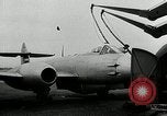 Image Gloster Meteor jets Holland Hollande, 1951, de la seconde 60 séquences d'archives historiques vidéo 65675069468