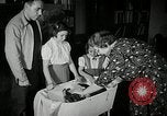 Immagine di Baby gorilla Anacortes Washington USA, 1951, secondo 11 filmato di repertorio 65675069469