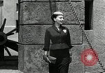 Immagine di Costumi di visualizzazione Universal City California USA, 1954, secondo 14 filmato di repertorio 65675069474