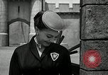 Immagine di Costumi di visualizzazione Universal City California USA, 1954, secondo 27 filmato di repertorio 65675069474