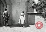Immagine di Costumi di visualizzazione Universal City California USA, 1954, secondo 32 filmato di repertorio 65675069474