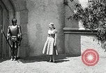 Immagine di Costumi di visualizzazione Universal City California USA, 1954, secondo 33 filmato di repertorio 65675069474