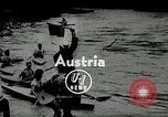 Immagine di Canoisti e kayakers Austria, 1954, secondo 1 filmato di repertorio 65675069476