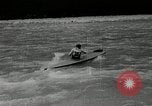 Immagine di Canoisti e kayakers Austria, 1954, secondo 7 filmato di repertorio 65675069476